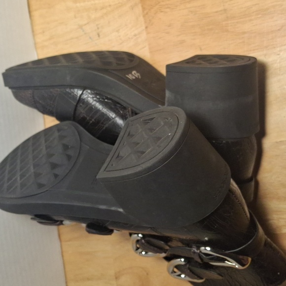 AEROSOLES Black and Silver Ankle Booties with Chunky Sole - Picture 10 of 10